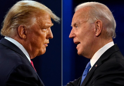This combination of pictures created on October 22, 2020 shows then US president Donald Trump (L) and then Democratic presidential candidate Joe Biden during their final campaign debate in Nashville, Tennessee on the same date. © AFP